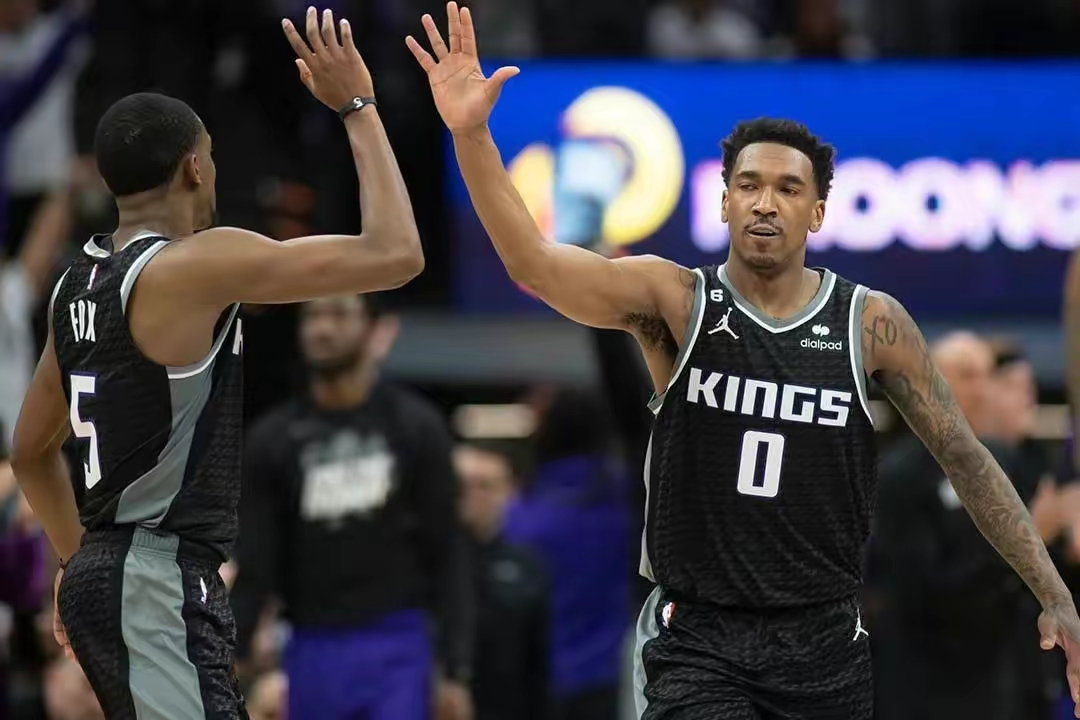 包含塔图姆焦点对战，TheShy与50激战曼联分钟，出色发挥胜负难料！上演精彩一战的词条