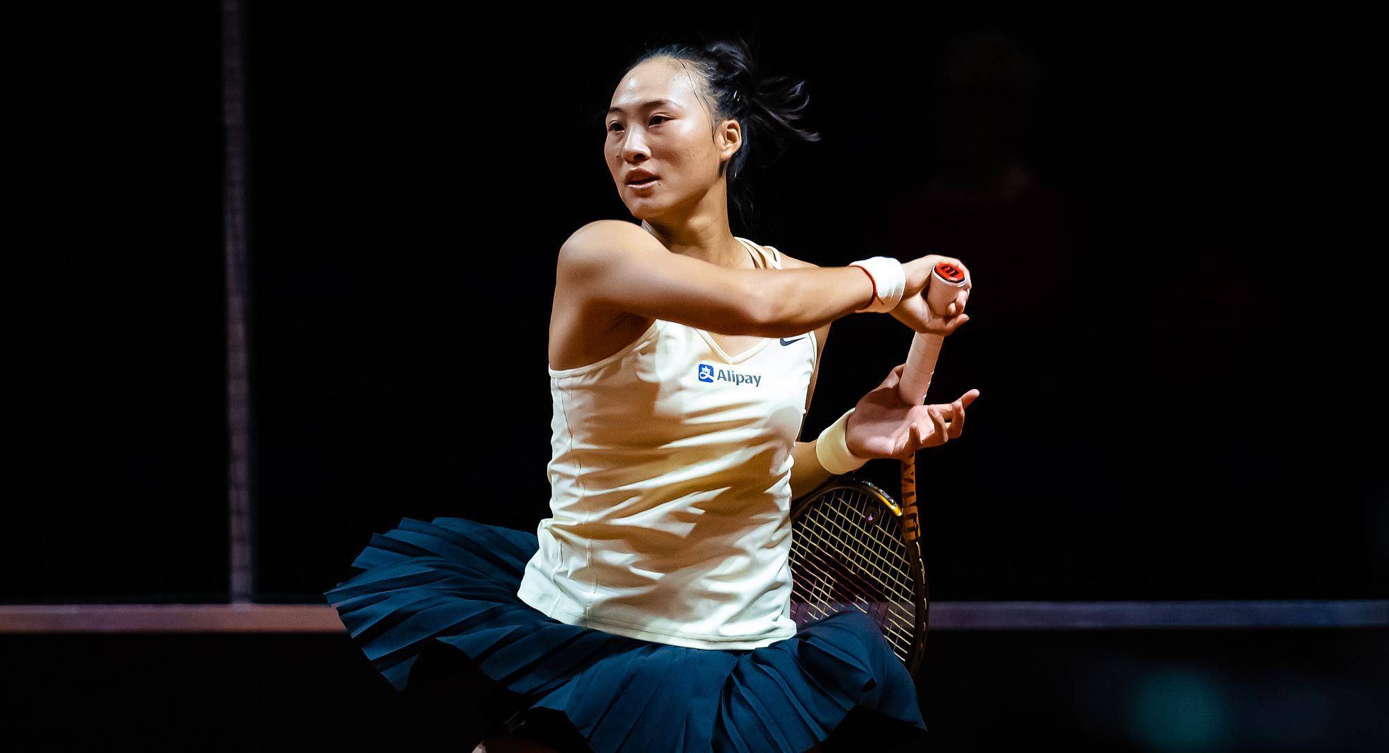 瑞士队教练压力巨大！，阿扎伦卡遭遇三持续失利气势如虹延续(瑞士足球队长扎卡)