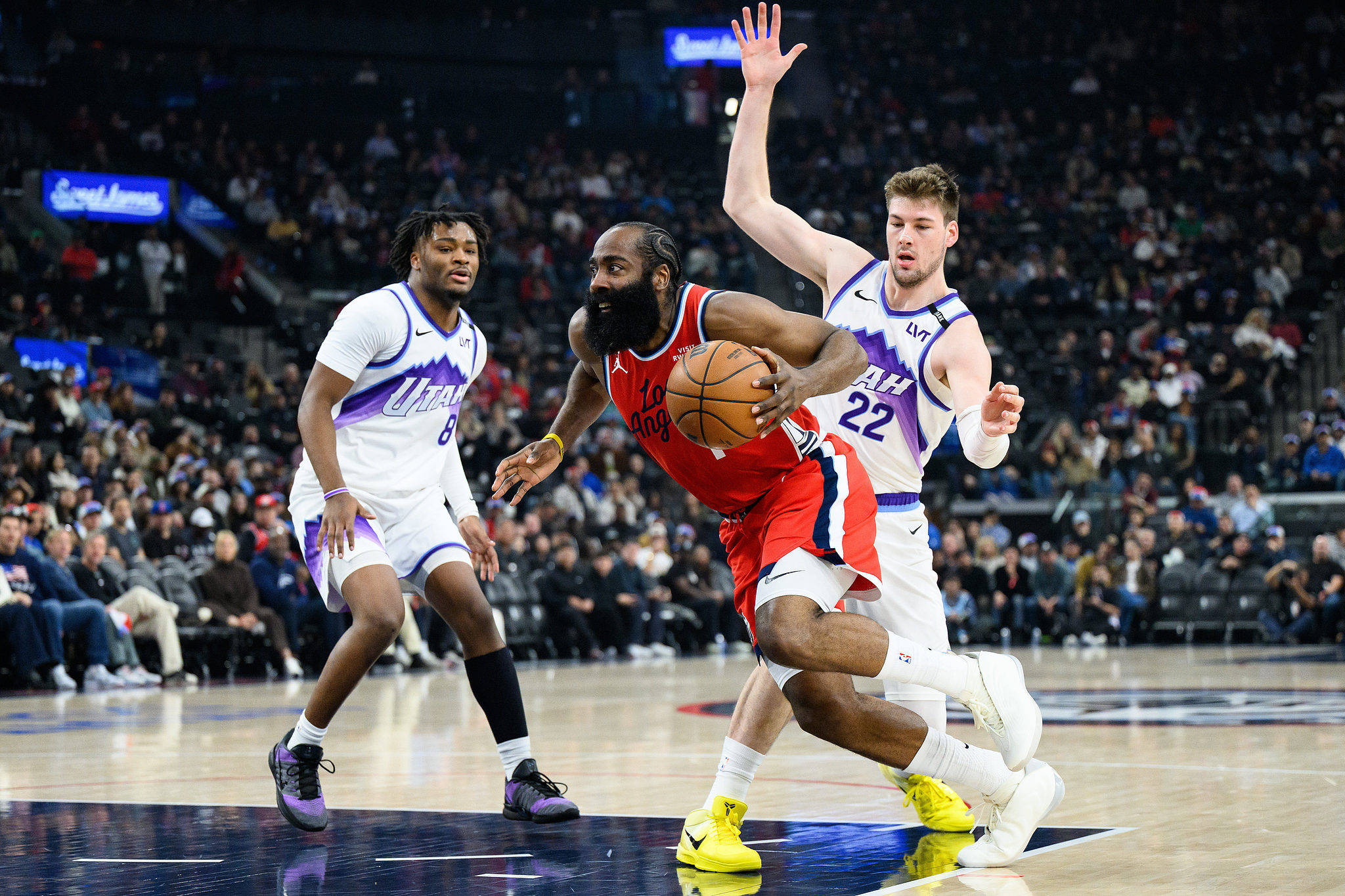 赛地聚焦:英超国际比赛日热度飙升,洛杉矶快船篮板制胜,目标明确,训练强度明显提升的简单介绍 赛地聚焦:英超国际比赛日热度飙升,洛杉矶快船篮板制胜,目标明确,训练强度明显提升的简单介绍